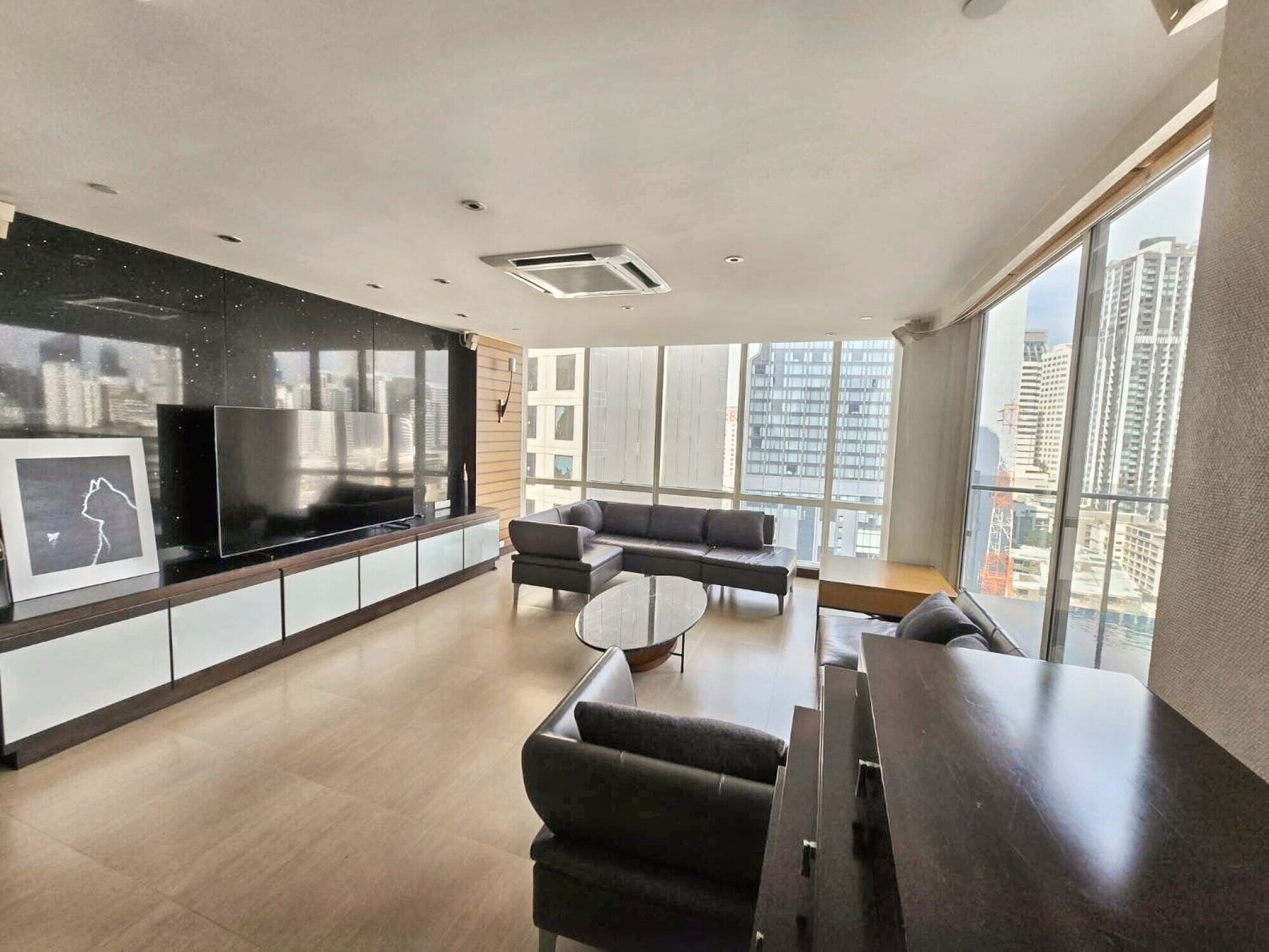 2-Bedroom 2-Bathroom 70 sqm Condo at Celes Asoke for Rent – 70,000 THB/month Near Sukhumvit MRT