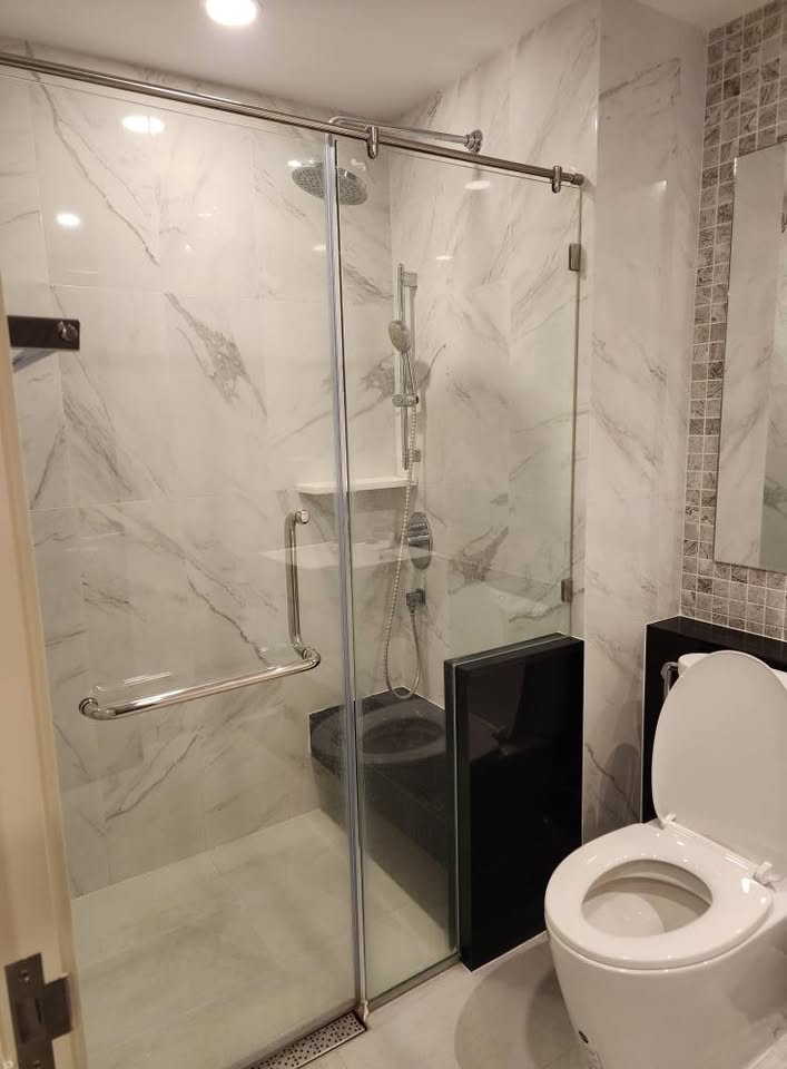 1-Bedroom, 1-Bathroom Condo for Rent at Suphalai Premier Charoennakhon, 48 sqm, ฿20,000/month, Steps from Golden Line BTS (Khlong San Station)