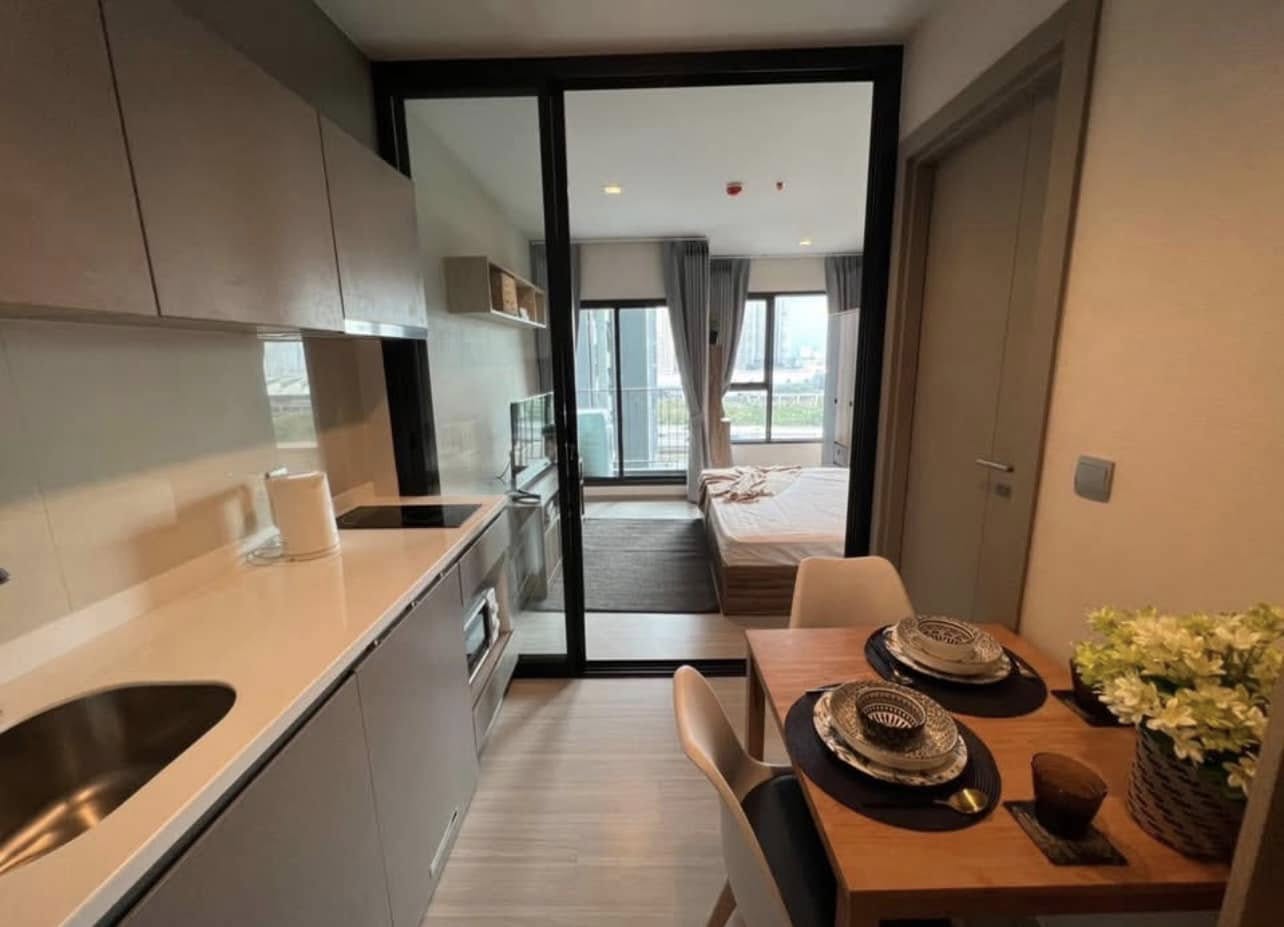 Modern 1-bedroom condo for rent at Life Asoke Rama 9. Fully furnished, 25 sqm, THB 17,000/month. Prime location near MRT Rama 9 & Central Plaza.