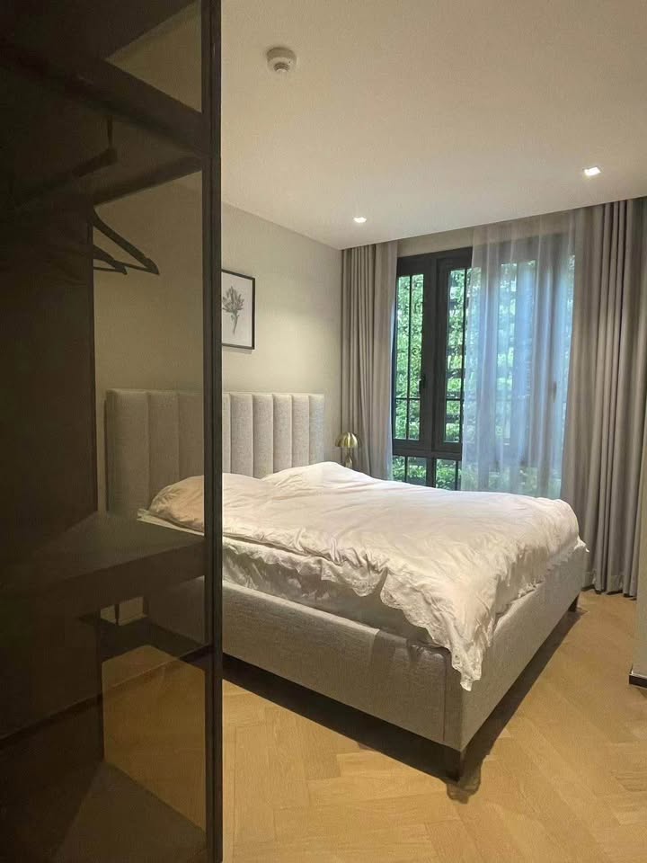 2-BR Condo at The Reserve Sukhumvit 61, 75 sqm, low floor, near BTS Ekkamai. Rent: 75,000 THB/month. Fully furnished with luxury amenities.