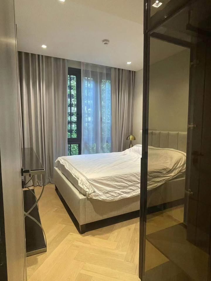2-BR Condo at The Reserve Sukhumvit 61, 75 sqm, low floor, near BTS Ekkamai. Rent: 75,000 THB/month. Fully furnished with luxury amenities.