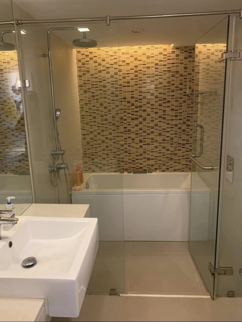2-BR, 2-BTH Condo, 68 sqm, ฿38,000/Month at Le Nice Ekkamai, 500m to BTS Ekkamai – Luxury Living in Bangkok's Vibrant Ekkamai District