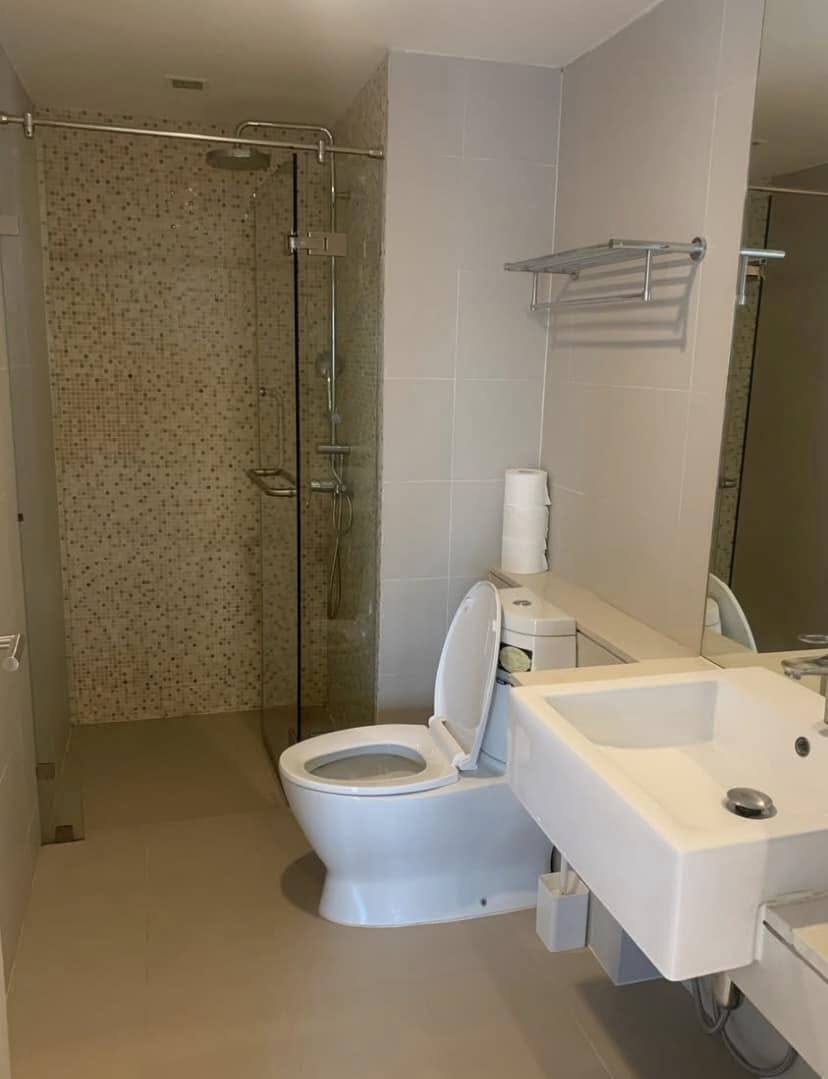 2-BR, 2-BTH Condo, 68 sqm, ฿38,000/Month at Le Nice Ekkamai, 500m to BTS Ekkamai – Luxury Living in Bangkok's Vibrant Ekkamai District