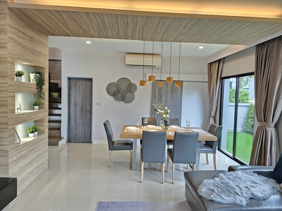 5-Bed, 4-Bath House for Rent at Baan Lumpini Suan Luang Rama 9, 216 sqm, ฿105,000/month – Near Suan Luang Rama 9 MRT, Pet-Friendly, Family-Friendly