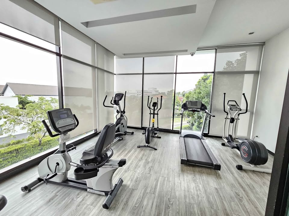 5-Bed, 4-Bath House for Rent at Baan Lumpini Suan Luang Rama 9, 216 sqm, ฿105,000/month – Near Suan Luang Rama 9 MRT, Pet-Friendly, Family-Friendly