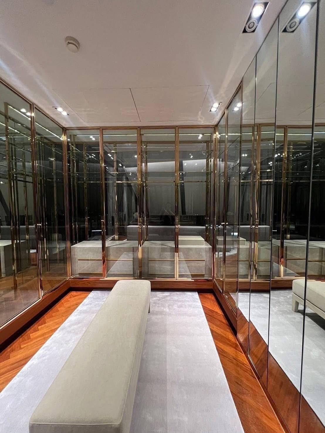Rent this luxurious 3-bedroom, 4-bathroom penthouse at MARQUE Sukhumvit, 297 sqm, with private pool and elevator. Available for 700,000 THB/month. Prime location