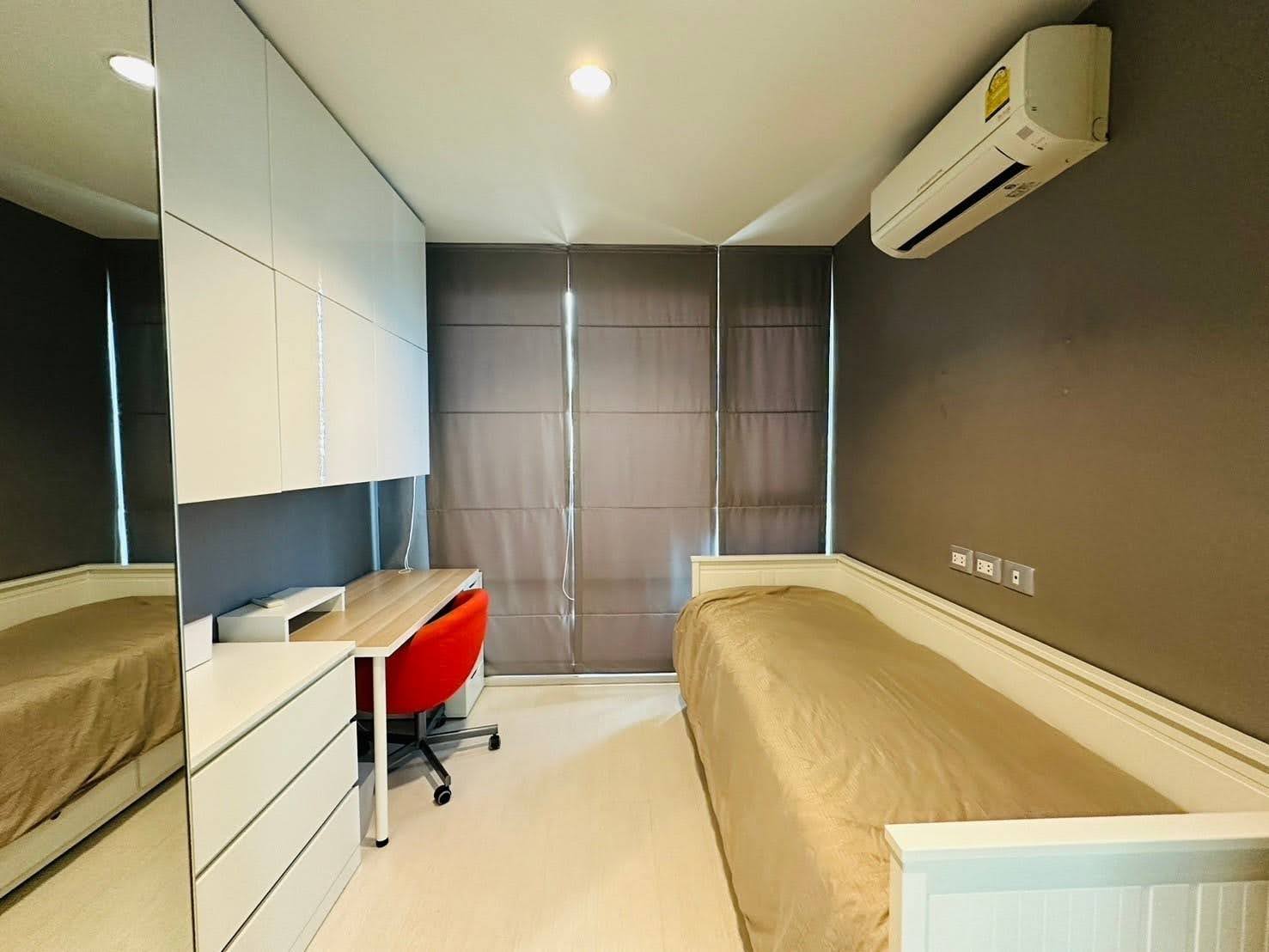Modern 2-bed, 2-bath condo at Rhythm Sukhumvit 42, 79 sqm. Rent for 65,000 THB/month, fully furnished, near Ekkamai BTS. Great amenities and location!
