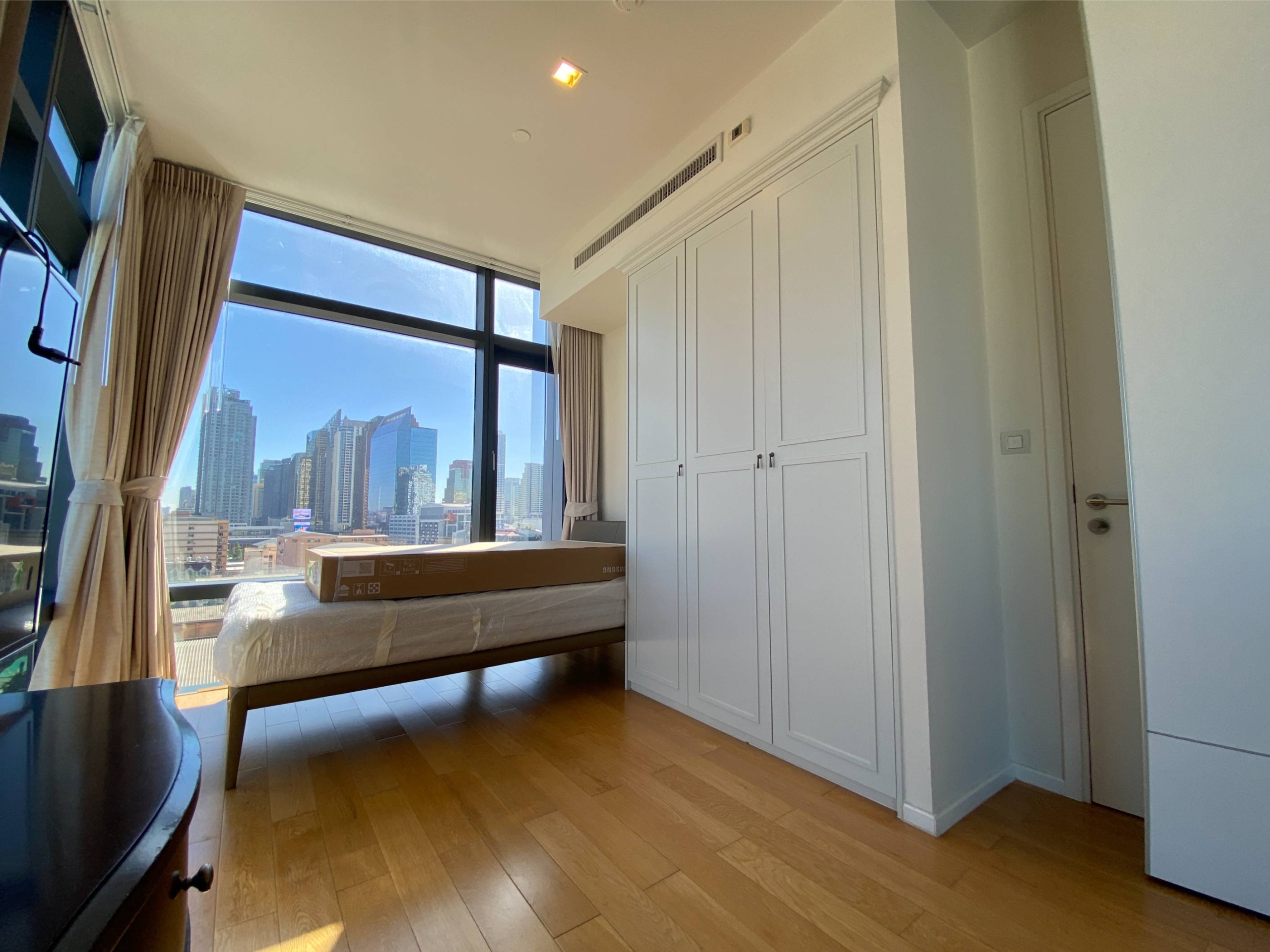 Luxurious 2-bed, 2-bath condo at Circle Living, 78.09 sqm, for rent at 55,000 THB/month. Fully furnished, with city views and modern amenities.