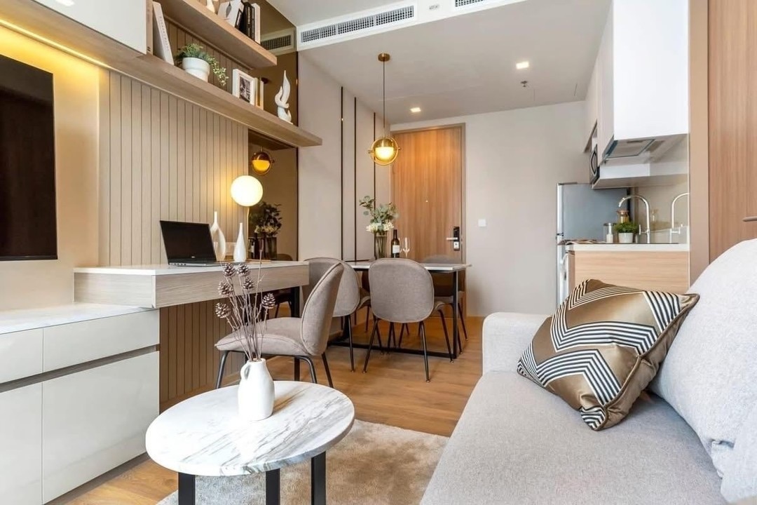 1-Bed 1-Bath condo at Noble Around Sukhumvit 33, 36 sqm, fully furnished, 33,000 THB/month. Near BTS Phrom Phong. Contact Best BKK Condos for more details.