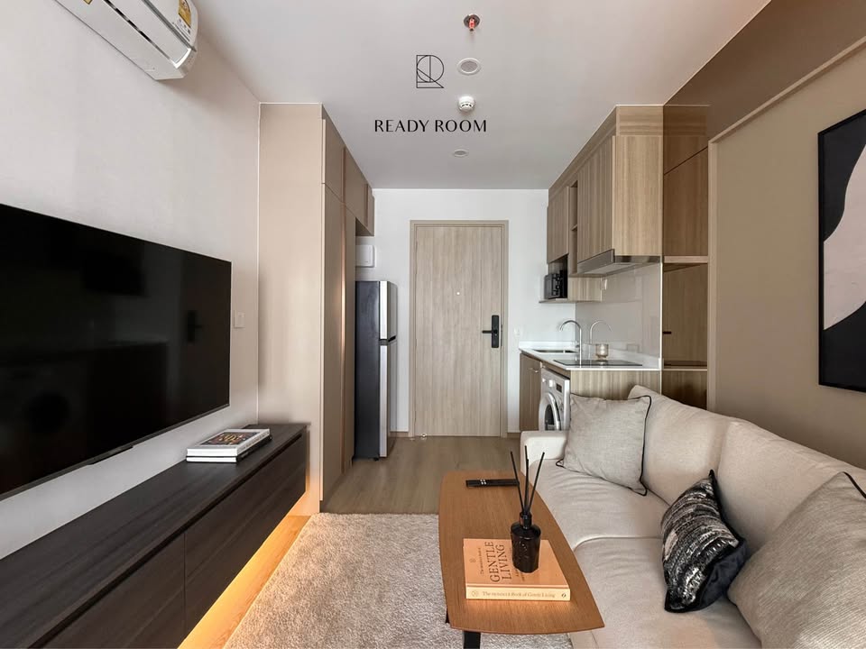 1-Bed 1-Bath condo at Life Rama 4-Asoke, 30 sqm, fully furnished, 22,000 THB/month. Near MRT Sirikij, great amenities. Contact Best BKK Condos for details.