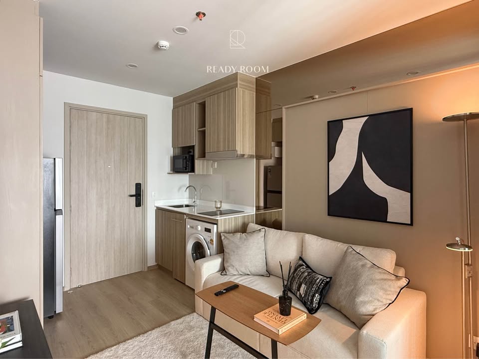 1-Bed 1-Bath condo at Life Rama 4-Asoke, 30 sqm, fully furnished, 22,000 THB/month. Near MRT Sirikij, great amenities. Contact Best BKK Condos for details.