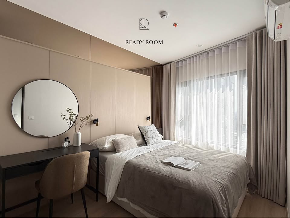 1-Bed 1-Bath condo at Life Rama 4-Asoke, 30 sqm, fully furnished, 22,000 THB/month. Near MRT Sirikij, great amenities. Contact Best BKK Condos for details.