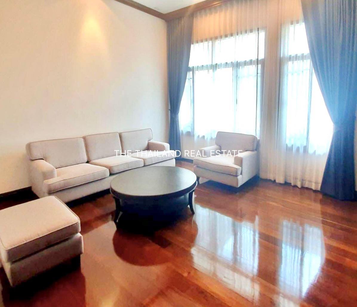 Luxurious 4-bedroom house for rent at L&H Villa Sathorn. Pet-friendly, private pool, and garden. Prime location near BTS Chong Nonsi. Rent for 200,000 THB/month