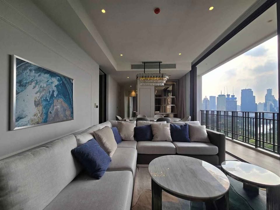 2-Bed, 2-Bath, 113.62 sqm Condo at Muniq Langsuan, Lumphini – Stunning Park Views, Fully Furnished, ฿160,000/month, Near BTS Chidlom & Ratchadamri