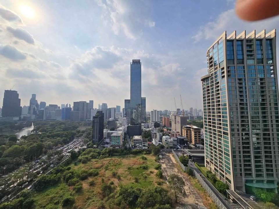 2-Bed, 2-Bath, 113.62 sqm Condo at Muniq Langsuan, Lumphini – Stunning Park Views, Fully Furnished, ฿160,000/month, Near BTS Chidlom & Ratchadamri
