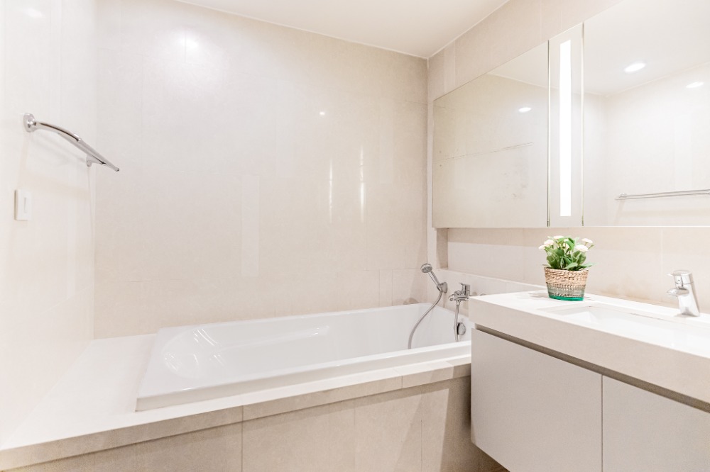 1-Bedroom, 1-Bathroom Condo for Rent/Sale at Quattro by Sansiri, Thong Lo – 54.58 sqm, ฿48,000/month or ฿10,400,000, Near Thong Lo BTS Station, Fully Furnished
