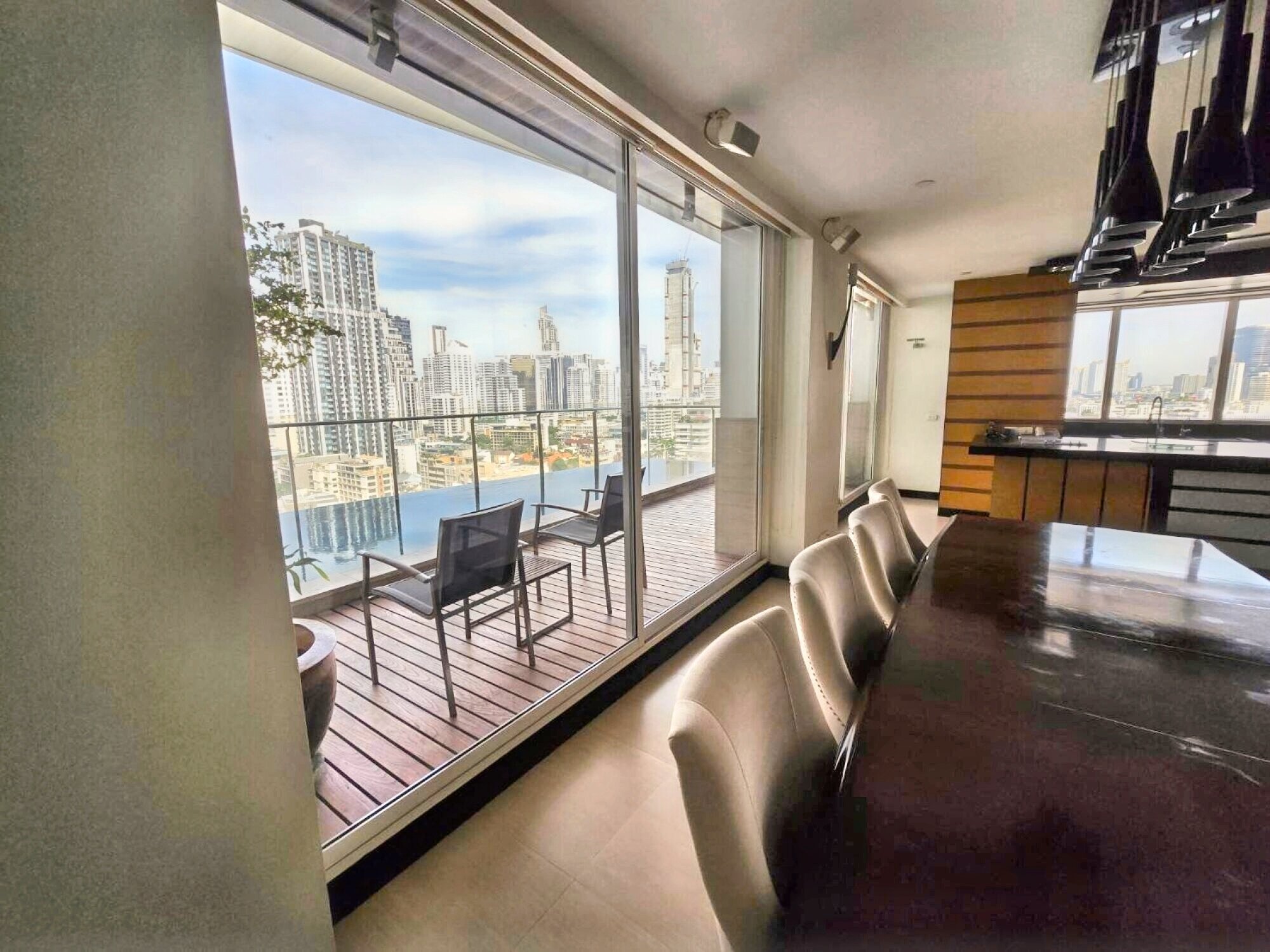 3-Bedroom 5-Bathroom 385 sqm Condo for Rent at Le Raffine Jambunuda Sukhumvit 31, 200,000 THB/month, Near Phrom Phong BTS