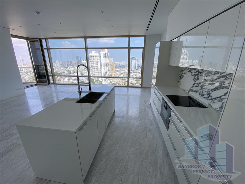 2-Bed, 3-Bath Condo for Rent/Sale at Four Seasons Private Residence, 138.39 SQM, Chao Phraya River Views, BTS Saphan Taksin, Rent 240,000 THB/month, Sale 57M THB