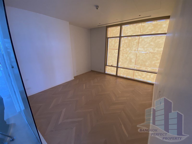 2-Bed, 3-Bath Condo for Rent/Sale at Four Seasons Private Residence, 138.39 SQM, Chao Phraya River Views, BTS Saphan Taksin, Rent 240,000 THB/month, Sale 57M THB