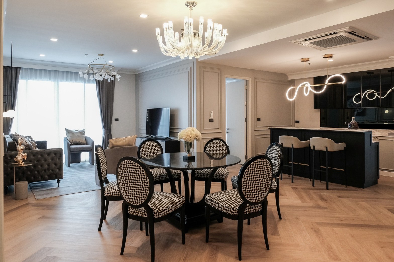 3-Bedroom 2-Bathroom 155 sqm Condo at Nusasiri Grand Condo for Rent 90,000 THB/month
