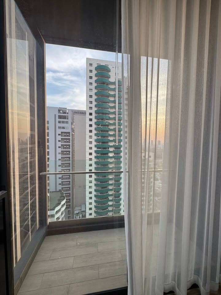 3-BR, 3-BTH Condo, 106 Sq.M., ฿150,000/Month at Celes Asoke, Near BTS Asoke – Fully Furnished, Stunning Views, Premium Amenities, For Rent