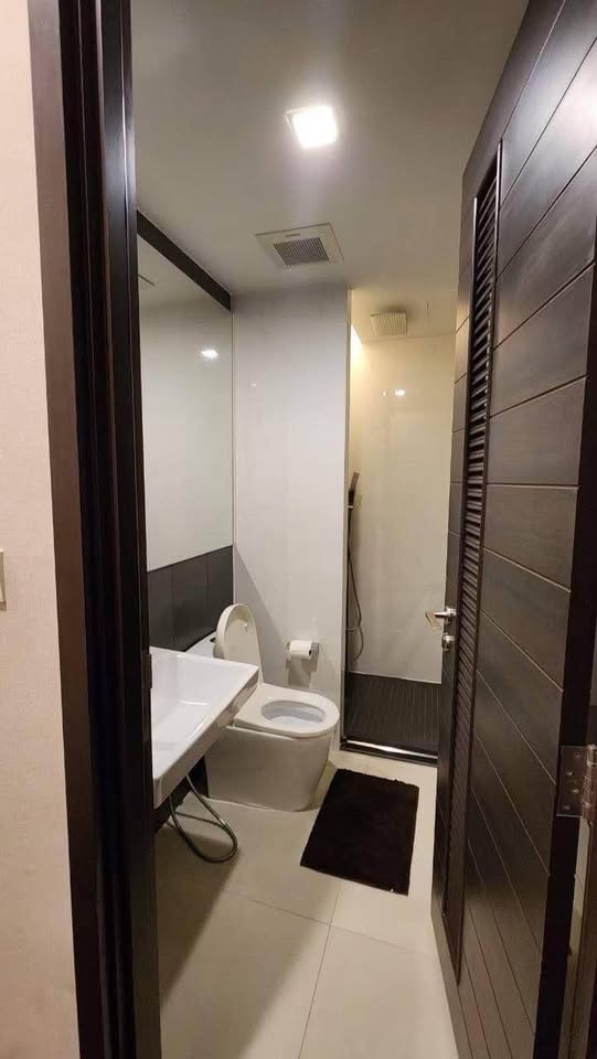 2-Bed, 2-Bath Condo for Rent/Sale at Ivy Ampio, 82 sq.m, Near MRT Cultural Center, Rent: ฿60,000/month, Sale: ฿17,000,000, Huai Khwang, Bangkok