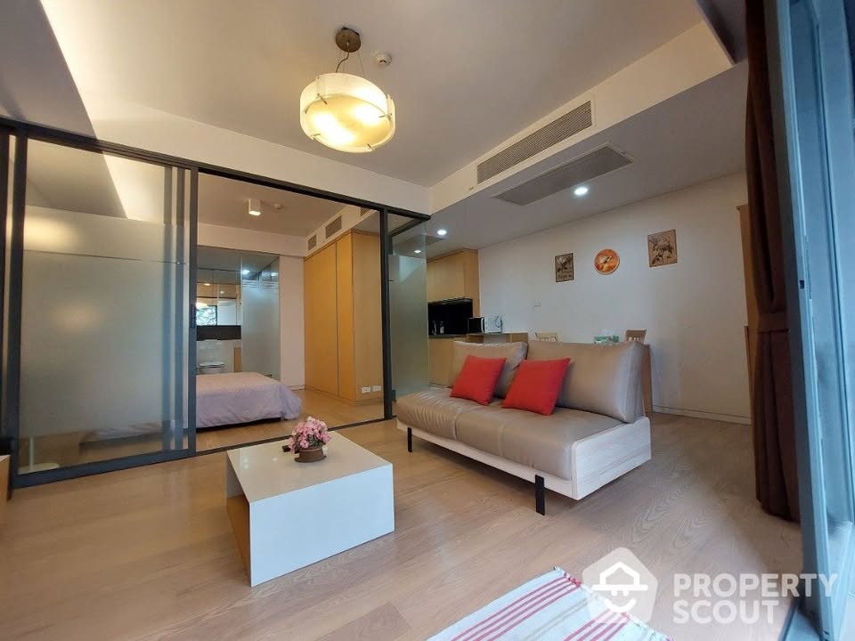 1-Bed, 1-Bath Condo for Rent/Sale at Siamese Gioia, Sukhumvit 31 – 50 sqm, Garden View, Rent ฿25,000/month, Sale ฿5,200,000, Near Phrom Phong BTS