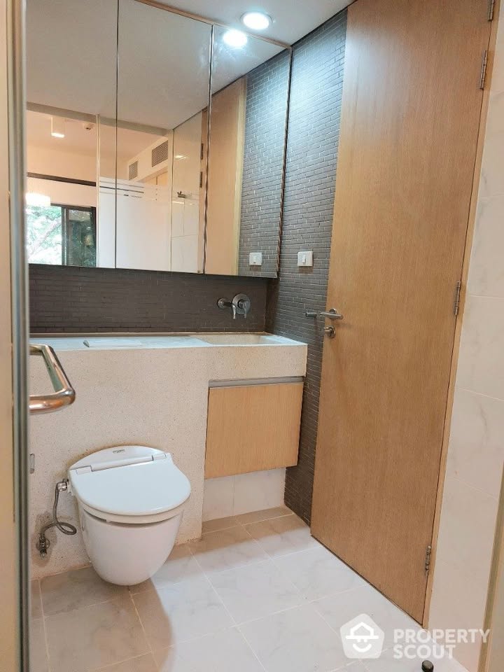 1-Bed, 1-Bath Condo for Rent/Sale at Siamese Gioia, Sukhumvit 31 – 50 sqm, Garden View, Rent ฿25,000/month, Sale ฿5,200,000, Near Phrom Phong BTS