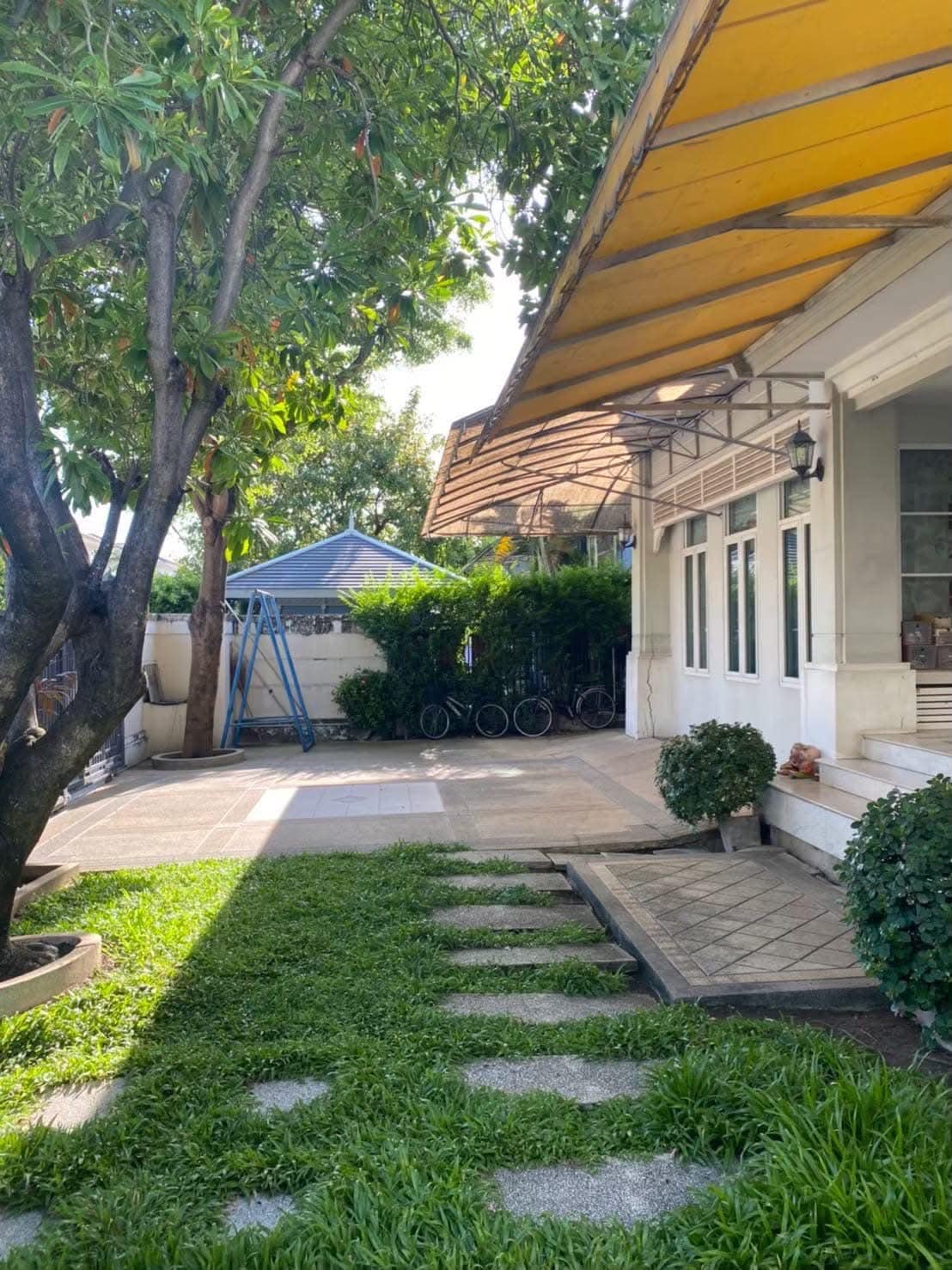 5-Bedroom, 3-Bathroom House for Sale at Nantawan Village-Phra Rama 9-Onnut, 300 sq.m., ฿11,200,000 – Near On Nut BTS, Prawet, Bangkok