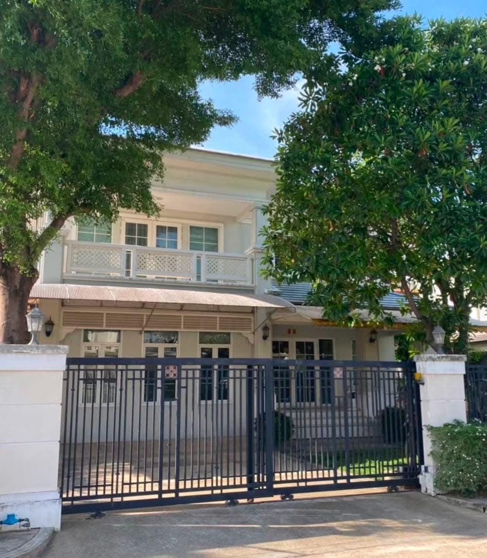 5-Bedroom, 3-Bathroom House for Sale at Nantawan Village-Phra Rama 9-Onnut, 300 sq.m., ฿11,200,000 – Near On Nut BTS, Prawet, Bangkok