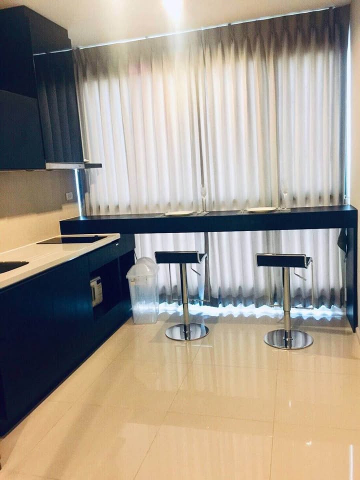 1-Bedroom, 1-Bathroom Condo for Rent/Sale at Rhythm 44/1, 45 sqm, BTS Phra Khanong, ฿30,000/month or ฿7,200,000 – Prime Location in Phra Khanong