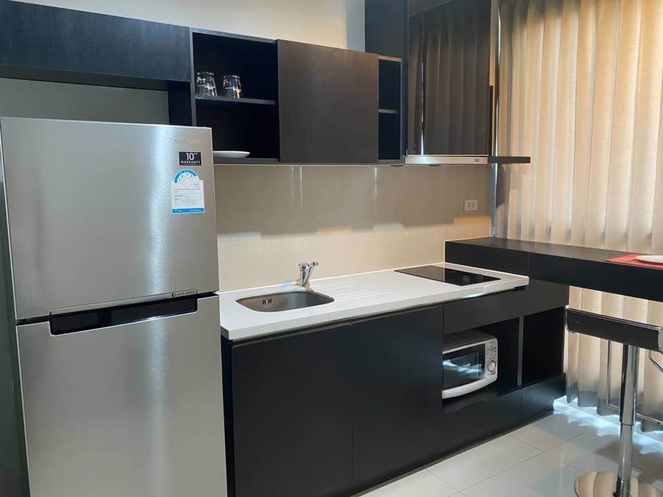 1-Bedroom, 1-Bathroom Condo for Rent/Sale at Rhythm 44/1, 45 sqm, BTS Phra Khanong, ฿30,000/month or ฿7,200,000 – Prime Location in Phra Khanong