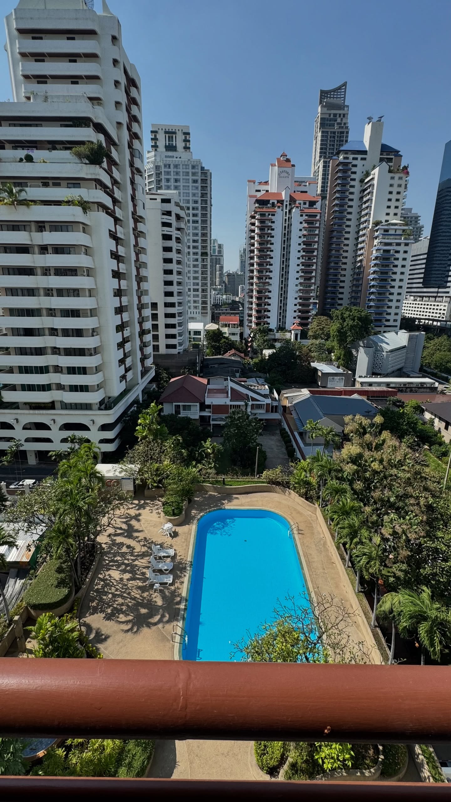 4-Bedroom 4-Bathroom 239sqm Liberty Park 1 for Rent ฿72,000/month or Sale ฿25,000,000, Near BTS Asoke, Pet-Friendly, Luxury Condo in Sukhumvit 23