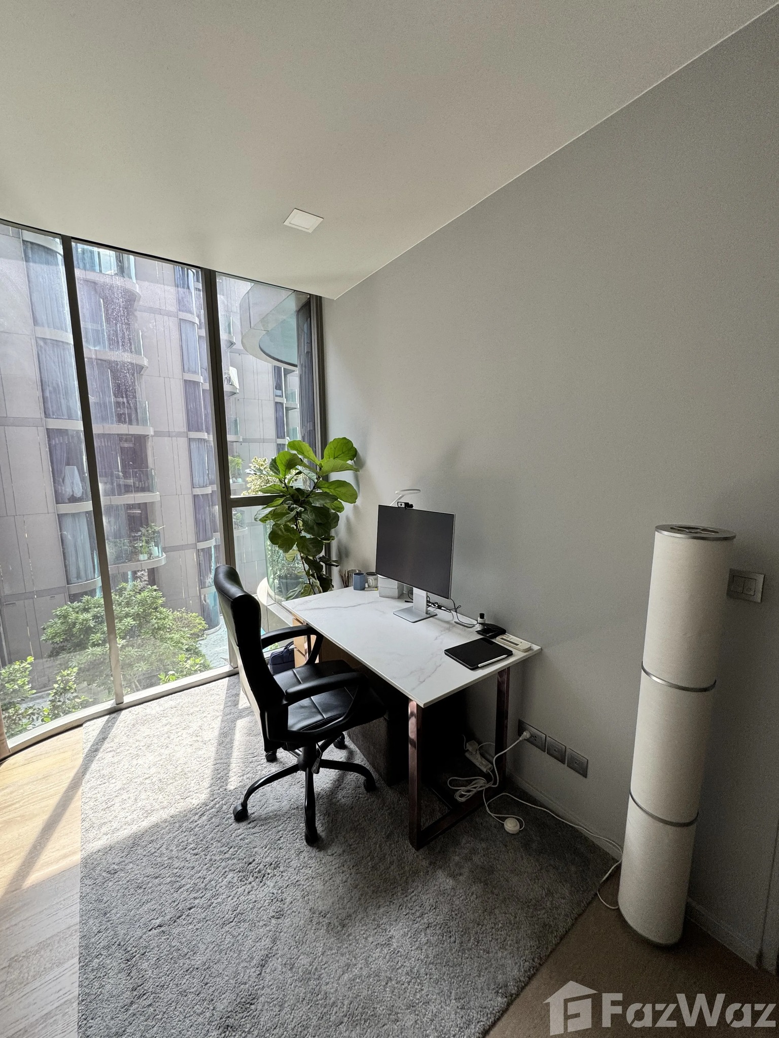 Luxurious pet-friendly 2-bedroom condo at Ashton Residence 41, 77 sqm, pool view, near BTS Phrom Phong. Rent at 80,000 THB/month, negotiable lease terms.