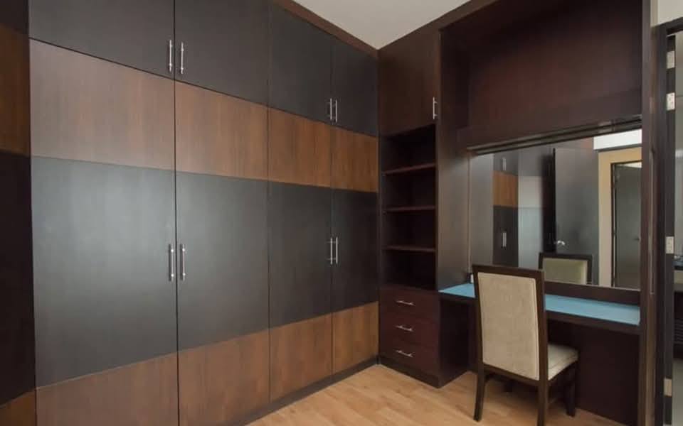 Luxury 3-Bedroom, 3-Bathroom condo at CitiSmart Sukhumvit 18, 120 sqm, fully furnished, near BTS Asoke, for rent at 70K THB/month. Move-in ready.