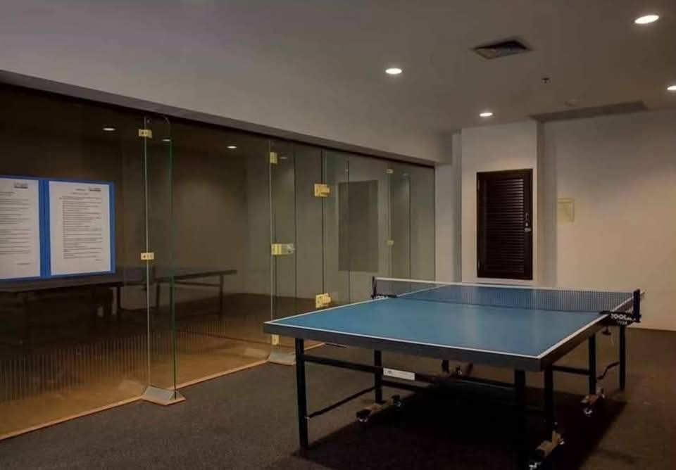 Luxury 3-Bedroom, 3-Bathroom condo at CitiSmart Sukhumvit 18, 120 sqm, fully furnished, near BTS Asoke, for rent at 70K THB/month. Move-in ready.