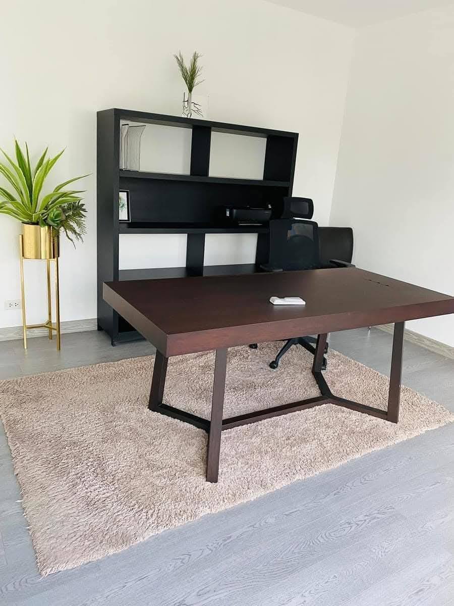 Modern 2-Bedroom, 2-Bathroom condo at Noble Ora Thonglor, 137.09 sqm, fully furnished. For rent at 70,000/month or sale at 16.9M. Near BTS.