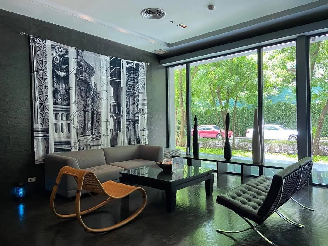 Modern 2-Bedroom, 2-Bathroom condo at Noble Ora Thonglor, 137.09 sqm, fully furnished. For rent at 70,000/month or sale at 16.9M. Near BTS.
