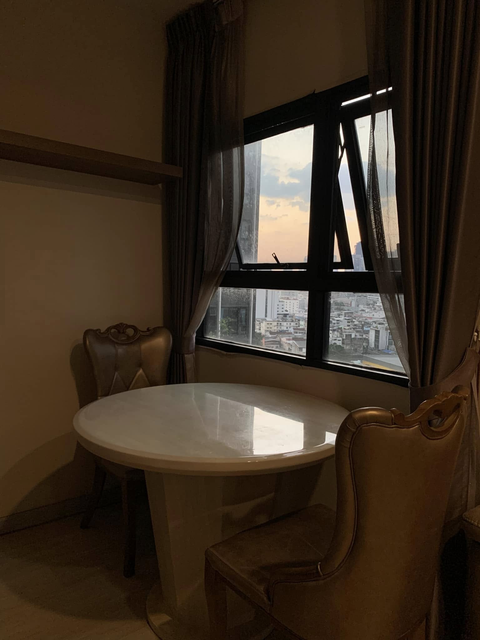 Modern 2-bedroom 1-bathroom 38 sqm condo at Knightsbridge Prime Sathorn. Rent 37,000 THB/month. Fully furnished. Near BTS Chong Nonsi, pool & gym.