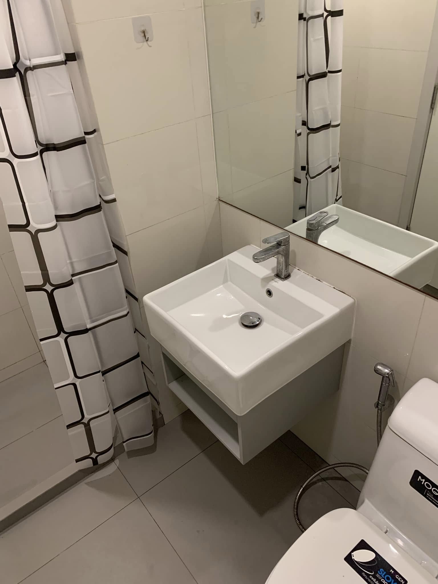 Modern 2-bedroom 1-bathroom 38 sqm condo at Knightsbridge Prime Sathorn. Rent 37,000 THB/month. Fully furnished. Near BTS Chong Nonsi, pool & gym.