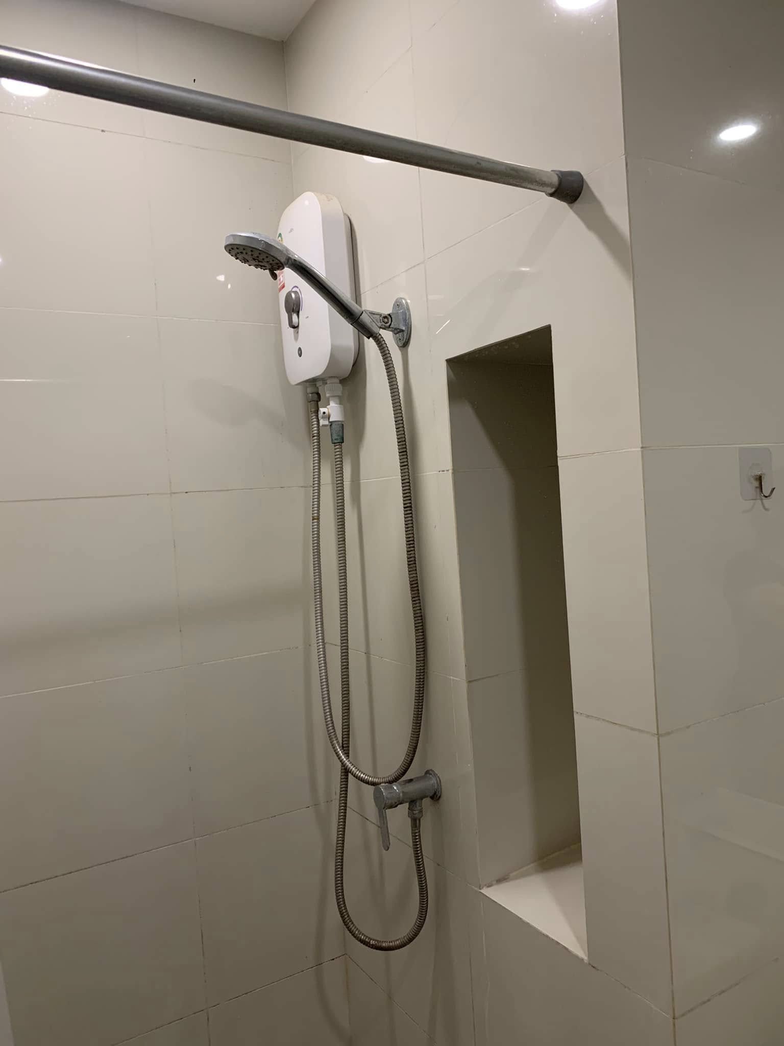 Modern 2-bedroom 1-bathroom 38 sqm condo at Knightsbridge Prime Sathorn. Rent 37,000 THB/month. Fully furnished. Near BTS Chong Nonsi, pool & gym.