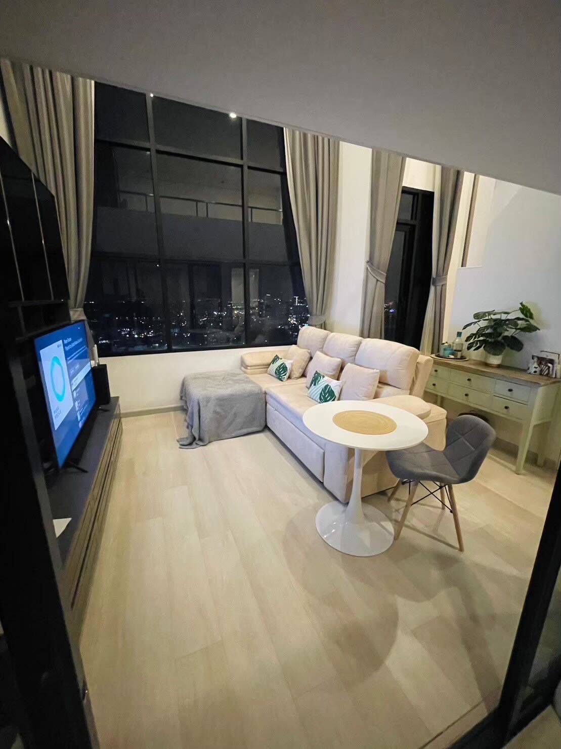 Spacious 2-bed, 2-bath condo at Supreme Ville, 118.25 sqm, for rent at 60,000 THB/month. Prime location near Lumphini MRT. Fully furnished.