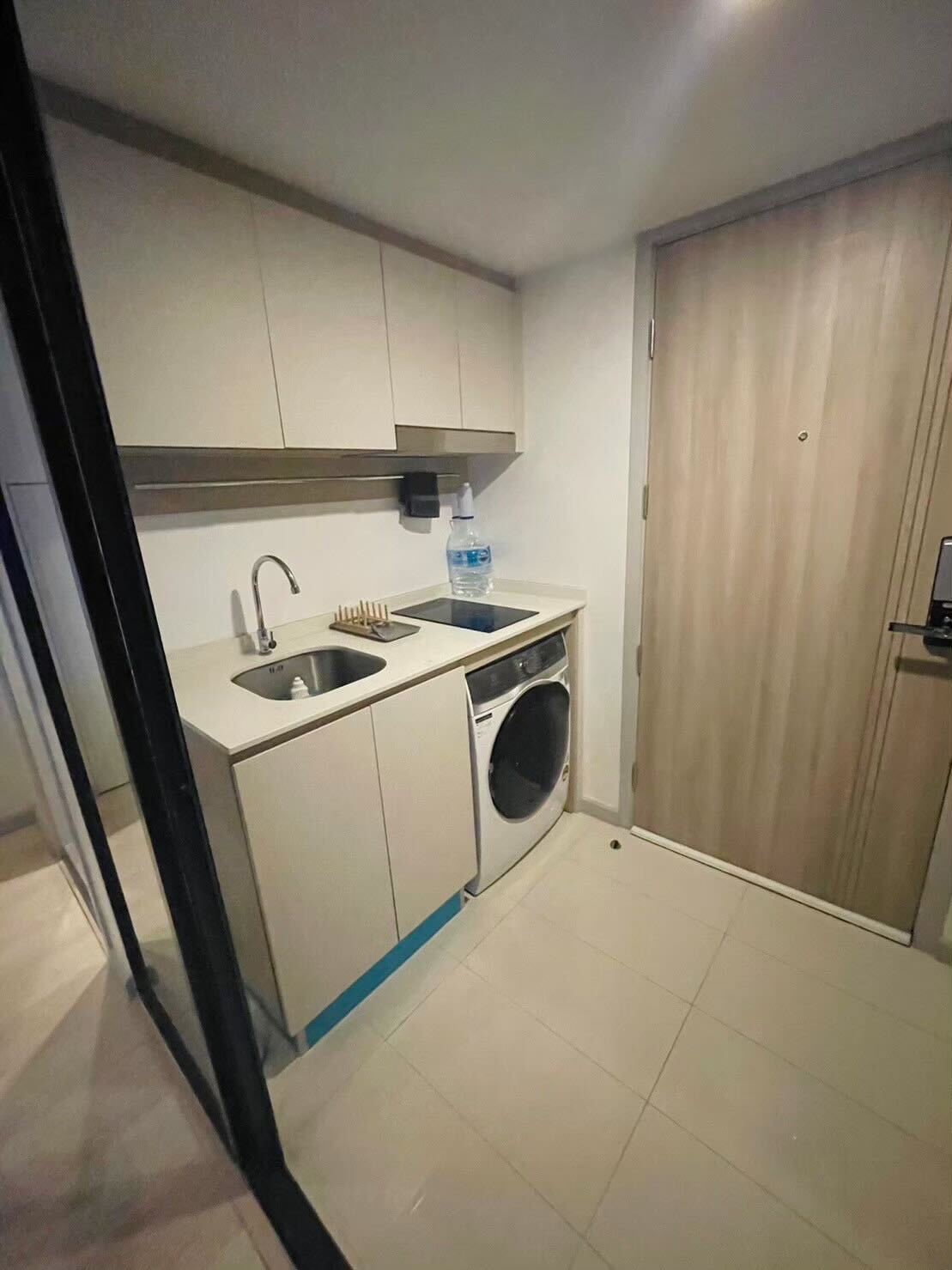 Spacious 2-bed, 2-bath condo at Supreme Ville, 118.25 sqm, for rent at 60,000 THB/month. Prime location near Lumphini MRT. Fully furnished.