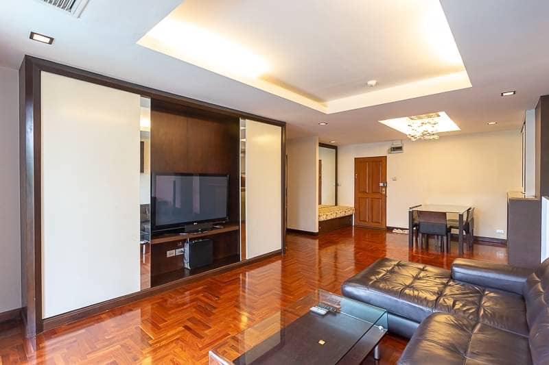 Spacious 3-bed, 2-bath condo, 142 sqm, newly renovated at Supreme Ville, Yen Akat. Peaceful living with premium amenities for 60K THB/month.