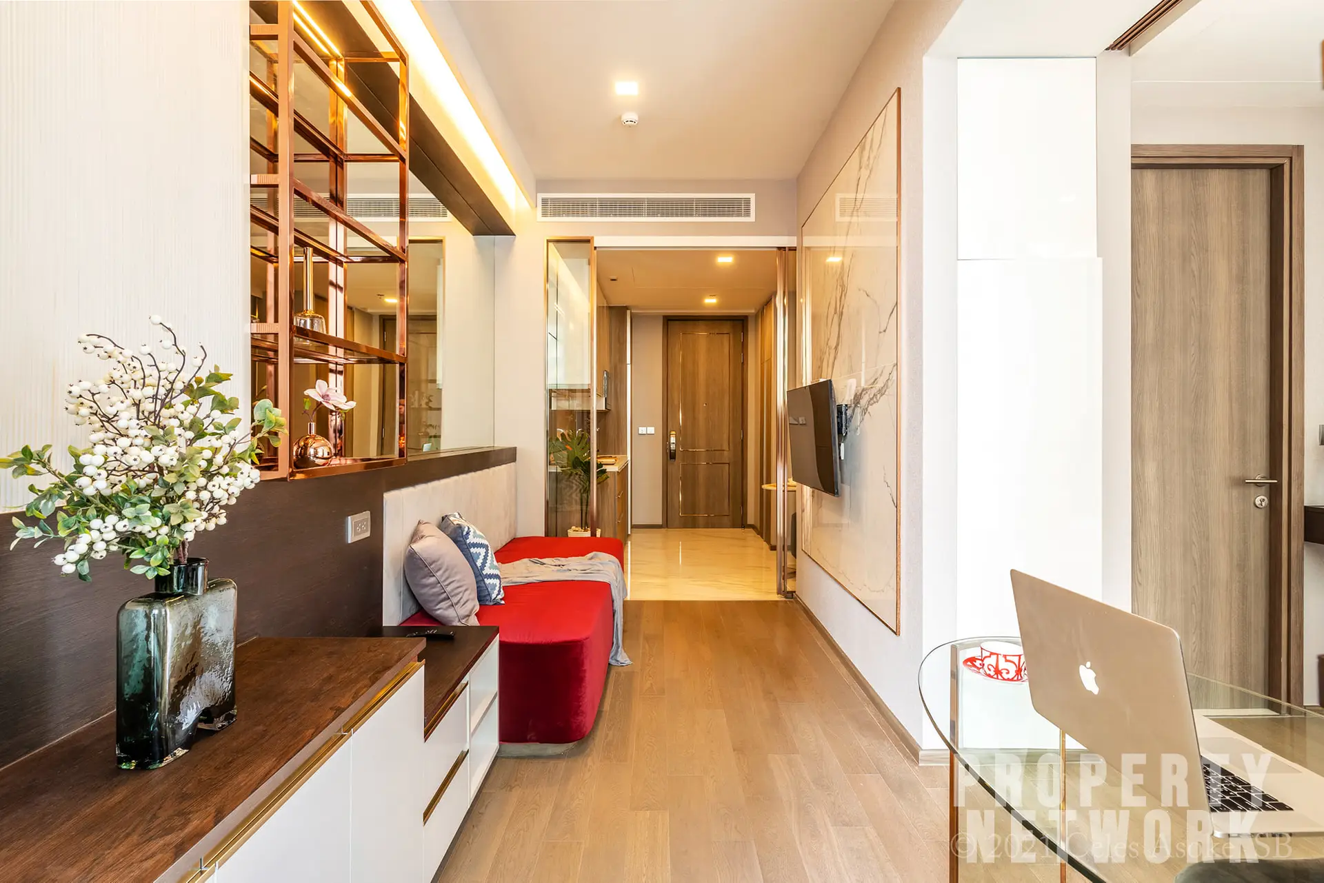 1-Bedroom, 1-Bath, 42sqm Condo at Celes Asoke, For Rent 35K THB/month, Near MRT Sukhumvit & BTS Asoke, Fully Furnished, Prime Bangkok Location
