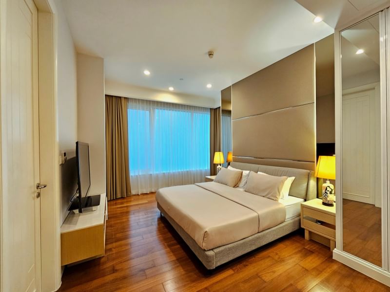 2-Bedroom, 2-Bathroom, 110 sqm Condo at Q Langsuan for Rent, 85K THB, Near BTS Chit Lom, MRT Lumphini