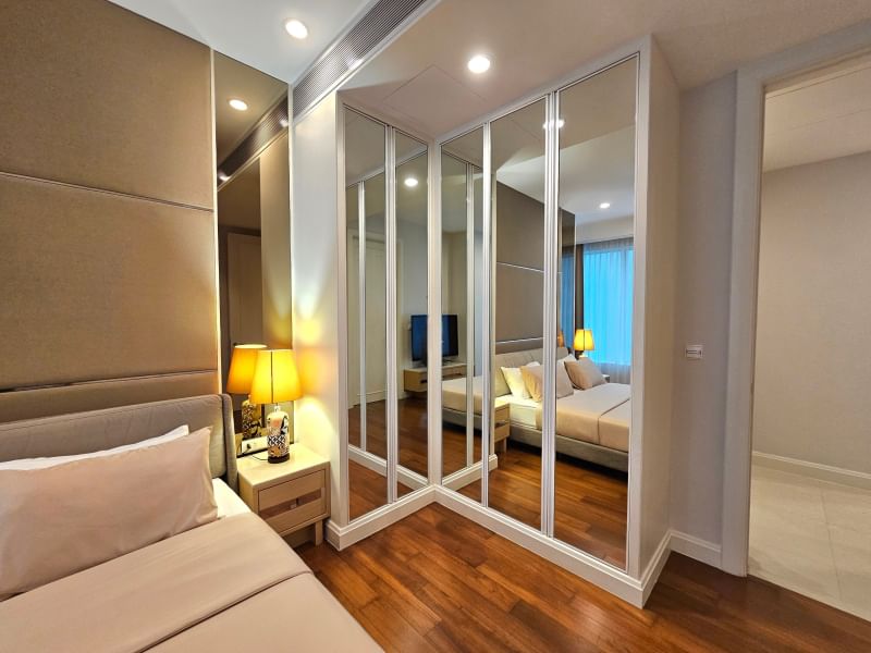 2-Bedroom, 2-Bathroom, 110 sqm Condo at Q Langsuan for Rent, 85K THB, Near BTS Chit Lom, MRT Lumphini
