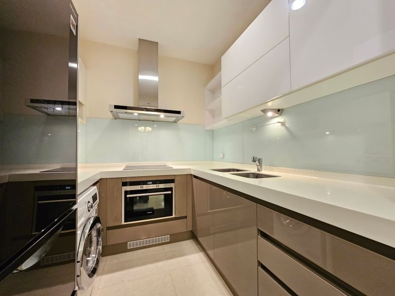 2-Bedroom, 2-Bathroom, 110 sqm Condo at Q Langsuan for Rent, 85K THB, Near BTS Chit Lom, MRT Lumphini