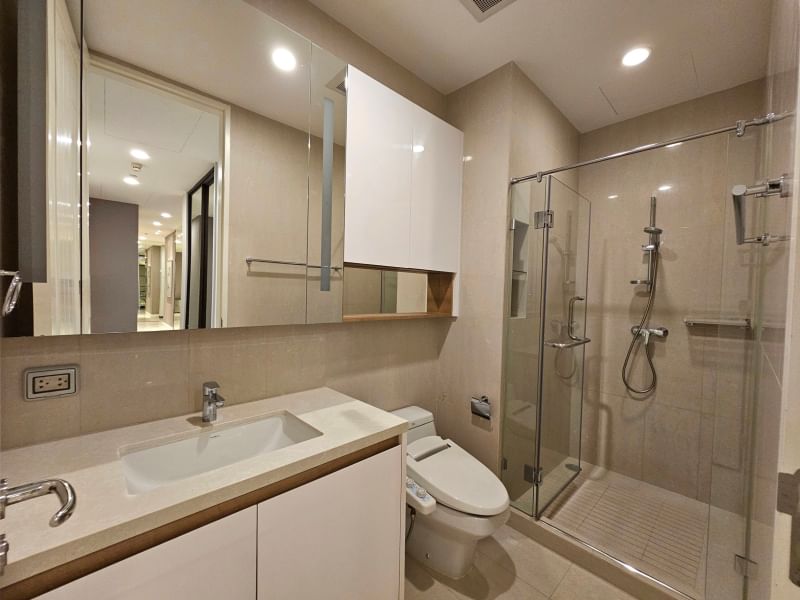 2-Bedroom, 2-Bathroom, 110 sqm Condo at Q Langsuan for Rent, 85K THB, Near BTS Chit Lom, MRT Lumphini