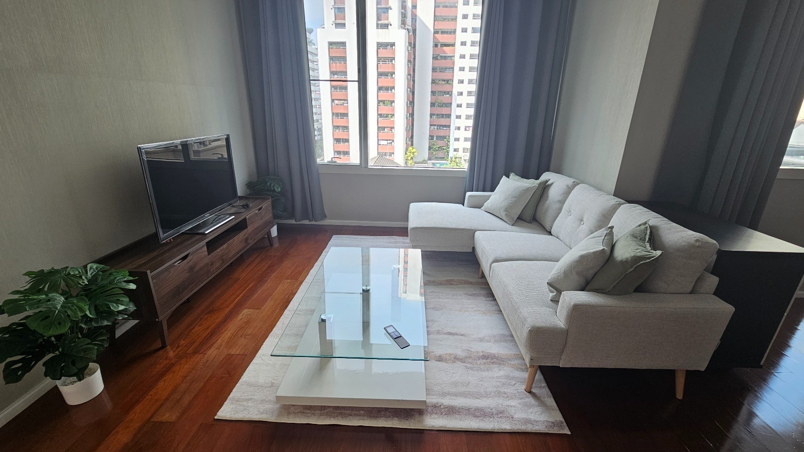 3-Bed 3-Bath 129sqm Wind Sukhumvit 23 for Rent, 69K THB, Near BTS Asoke